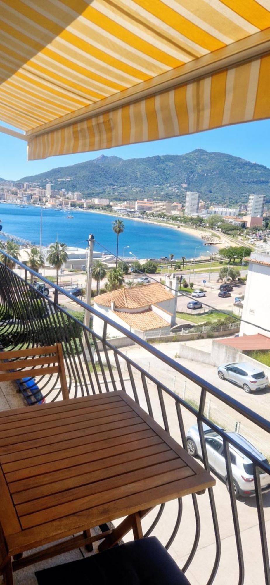 Magnifique Appartement Avec Balcon Vue Mer A L'Entree D'Ajaccio Ajaccio  Exterior photo